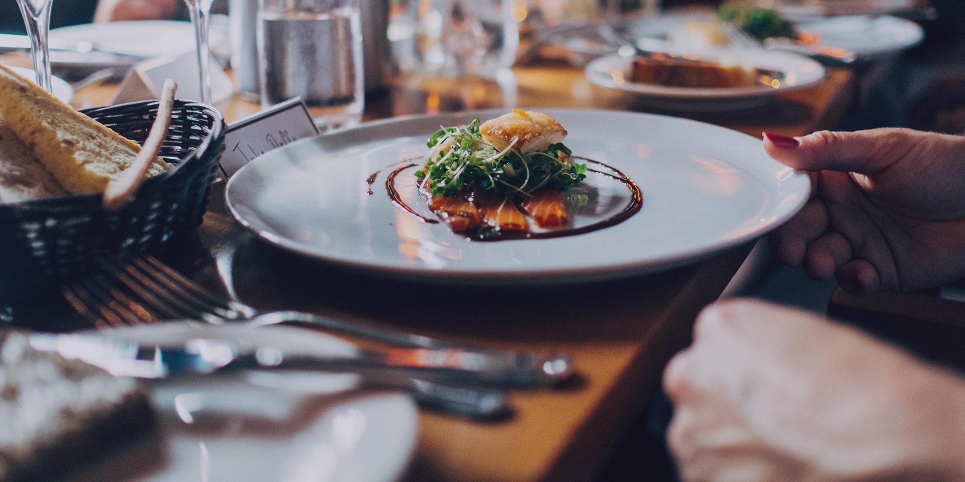 Where to Go for the Best Luxury Food and Wine Tours